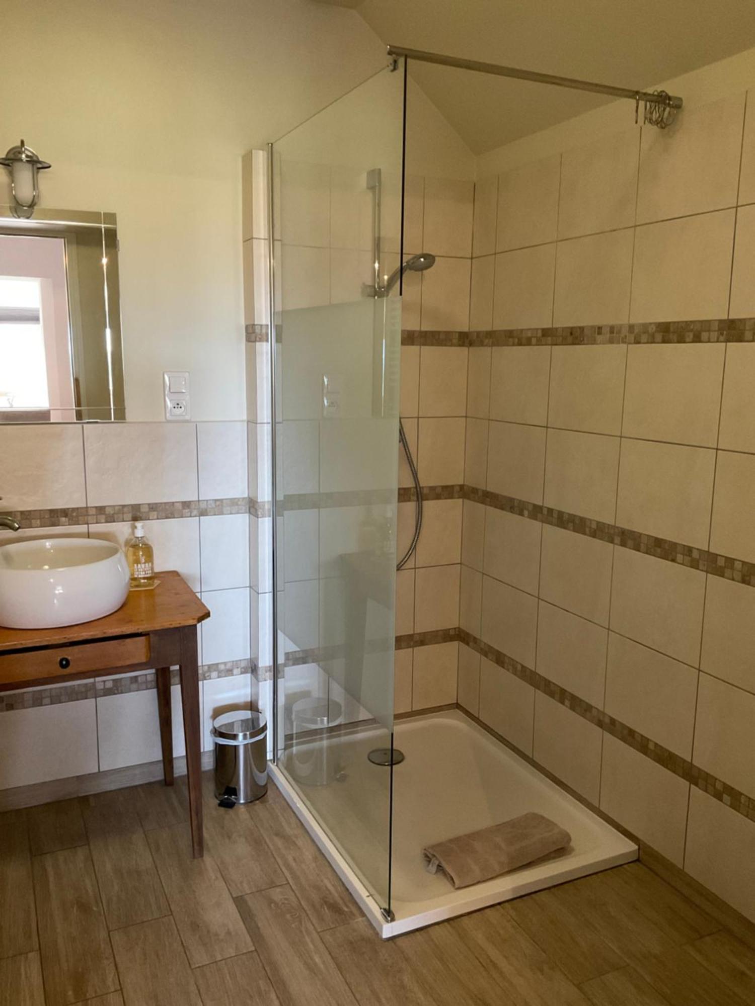 Villa Colonna Appartements Manosque Habitación foto